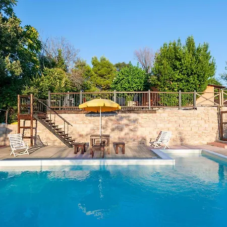 Lovely In * Morrovalle