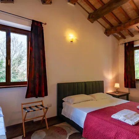 Lovely In Morrovalle